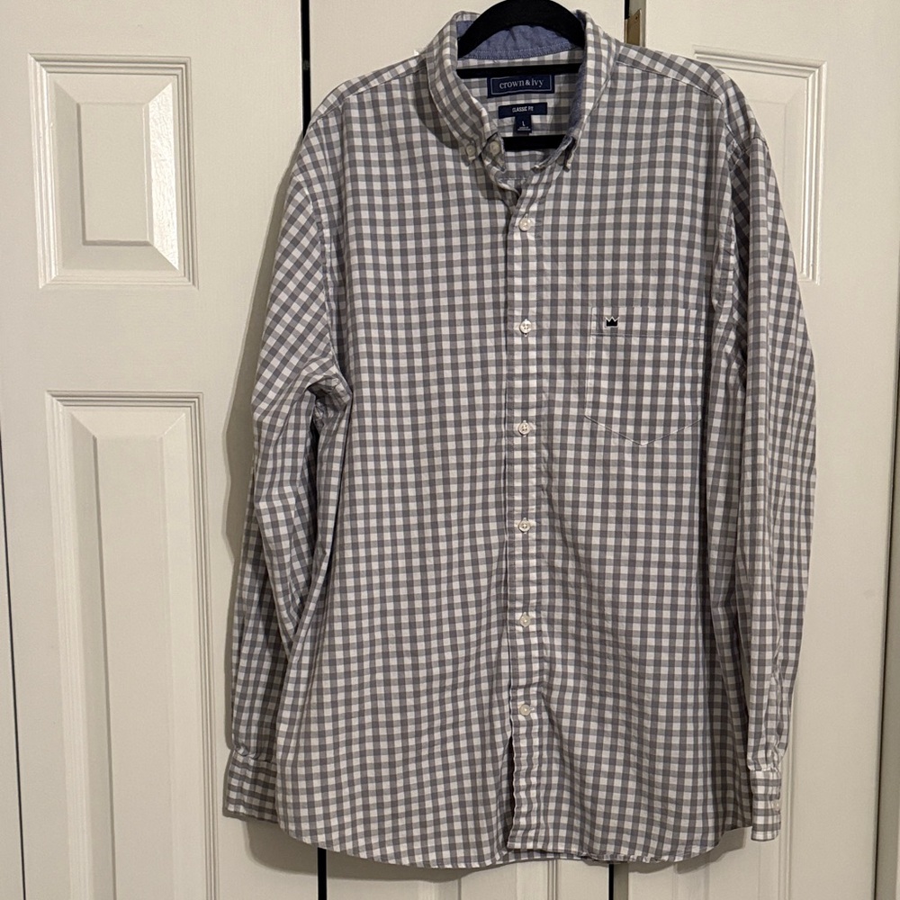 Crown & Ivy Men's Blue and White Checkered Shirt